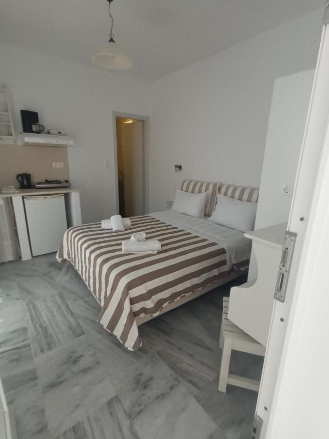 Theofanis Studios Agia Anna  Esterno foto